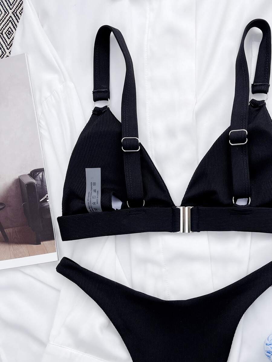Biquíni Minimalista com Alças Grossas