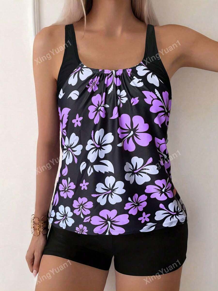 Conjunto Praia Preto com Top Floral
