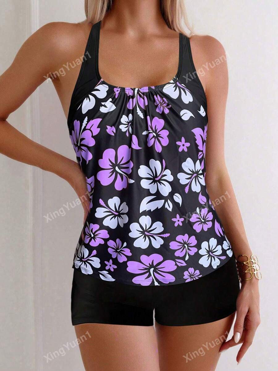 Conjunto Praia Preto com Top Floral