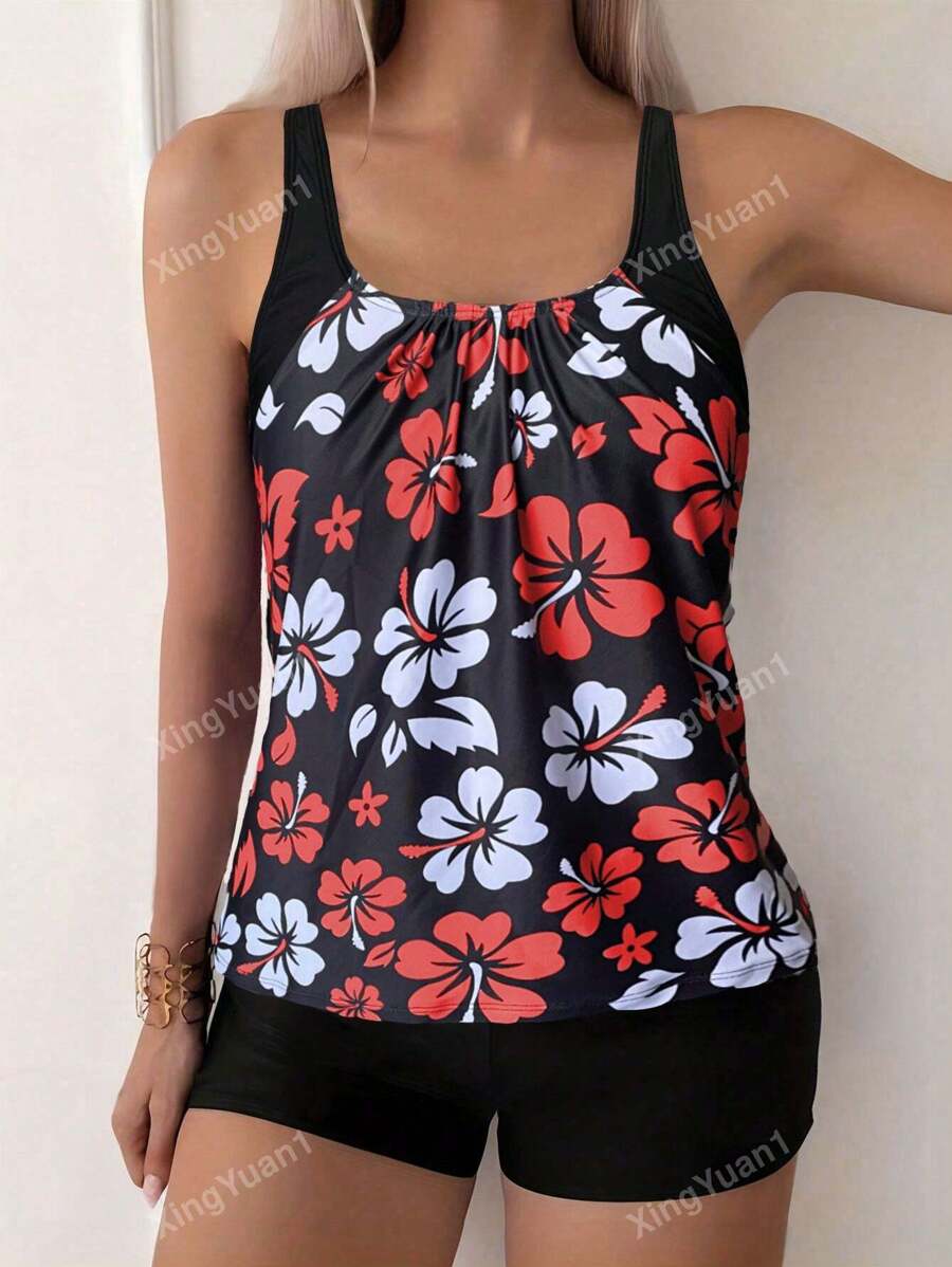 Conjunto Praia Preto com Top Floral