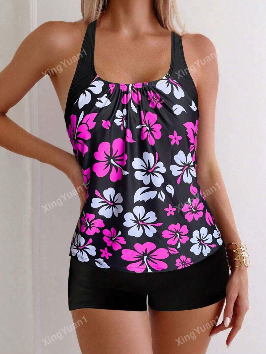 Conjunto Praia Preto com Top Floral