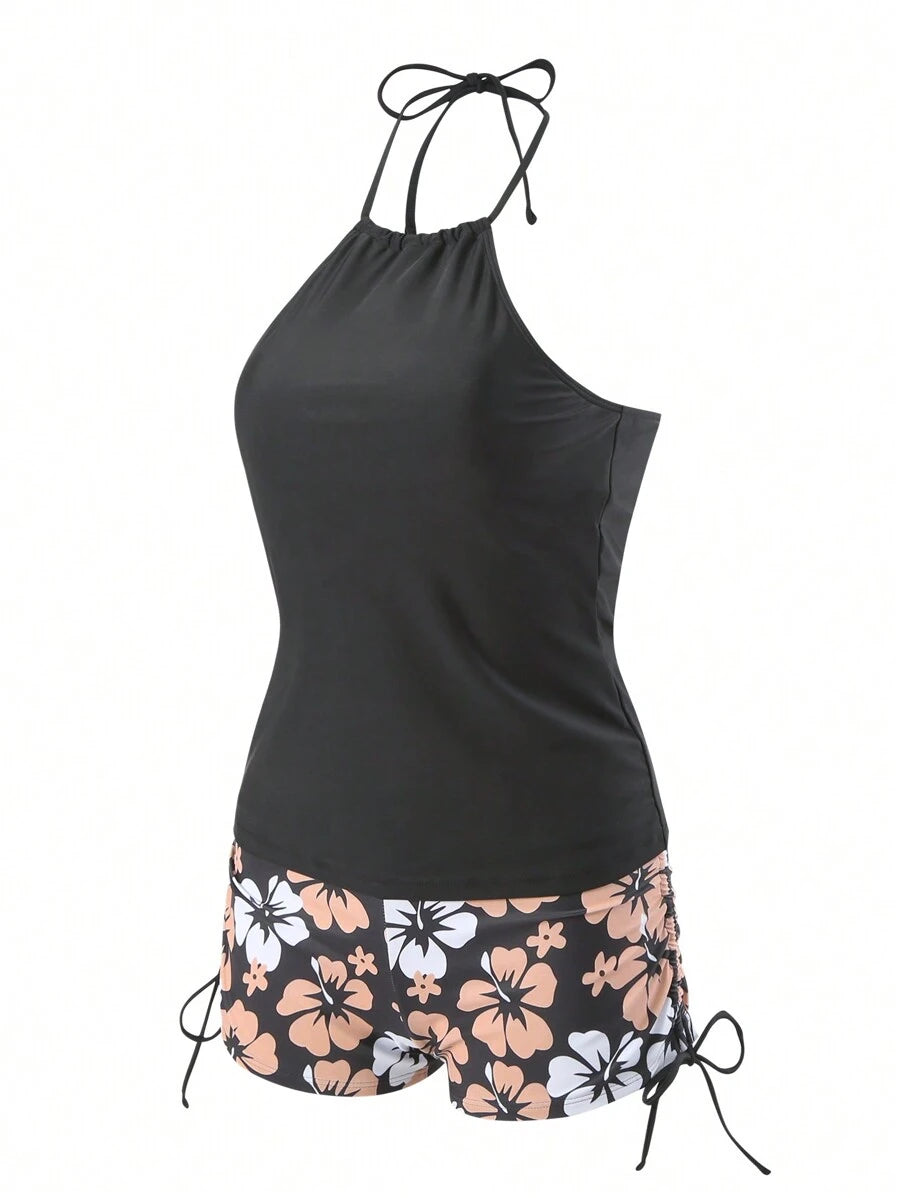 Conjunto Praia com Top Halter e Short Floral