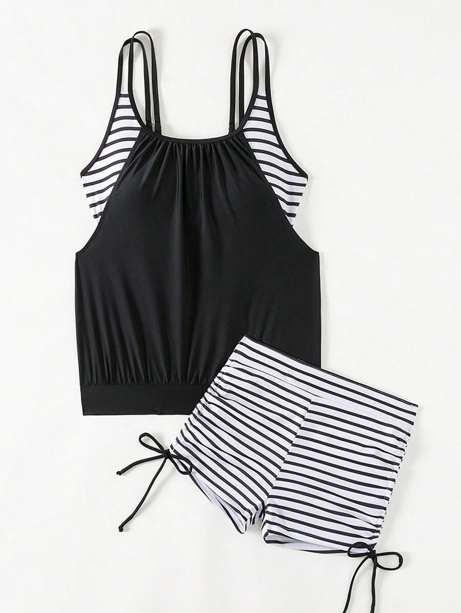Conjunto Tankini Listrado com Short