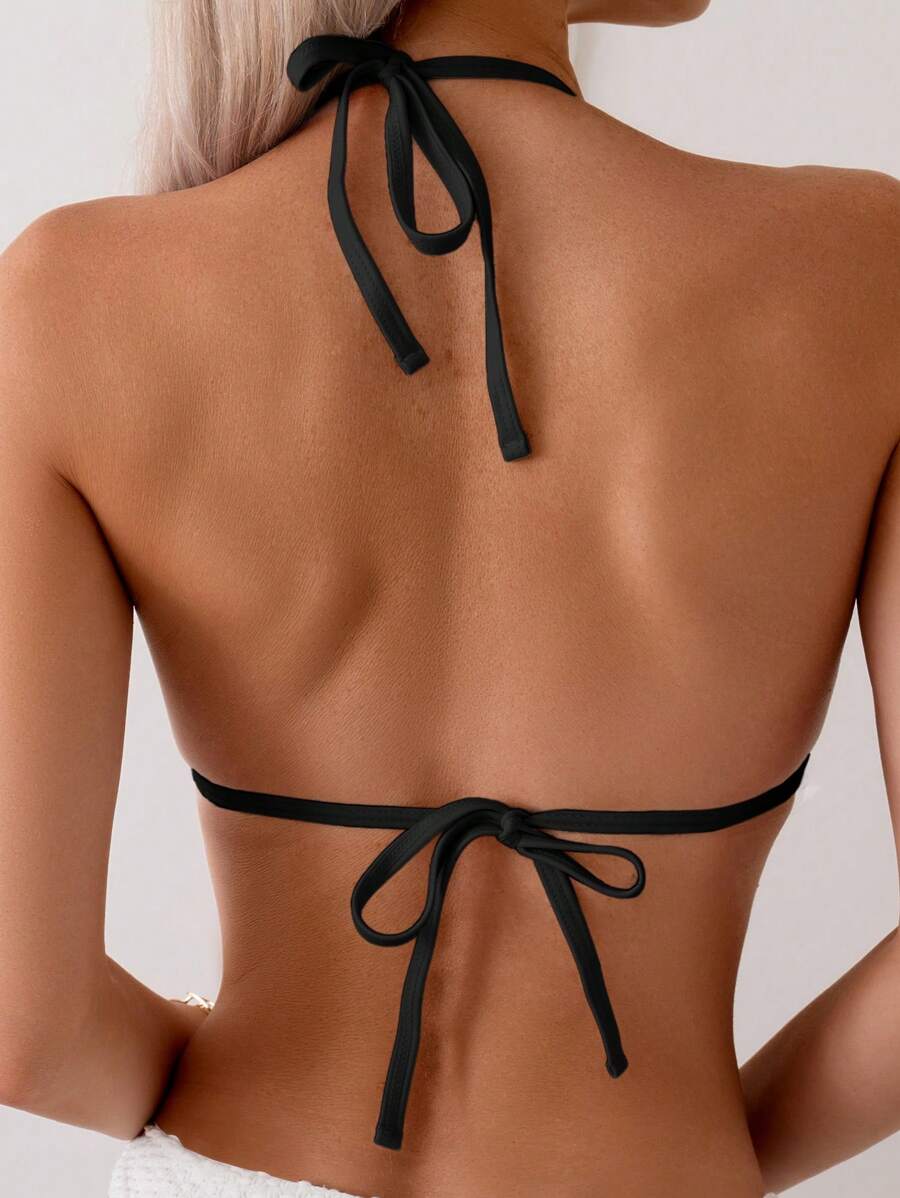 Biquíni Texturizado com Detalhe Dourado