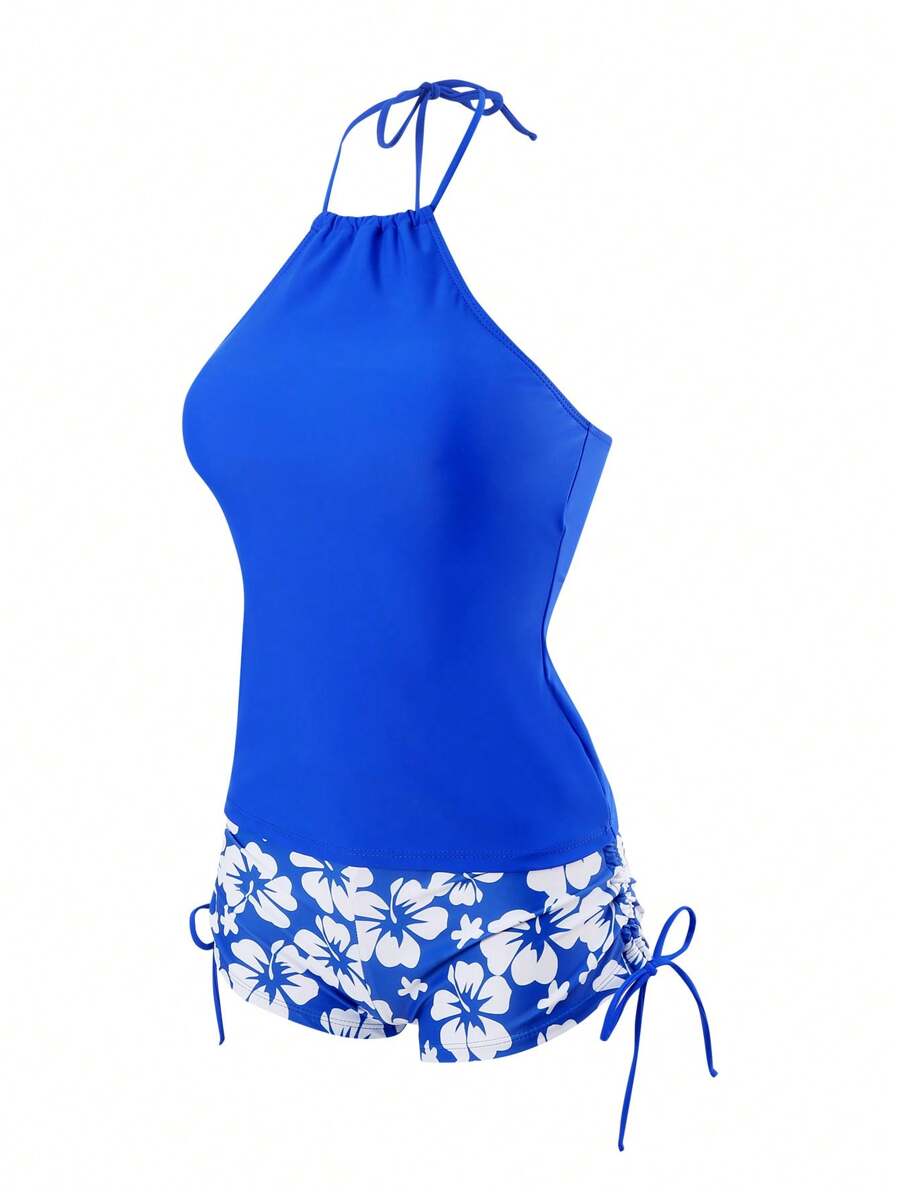 Conjunto Praia com Top Halter e Short Floral