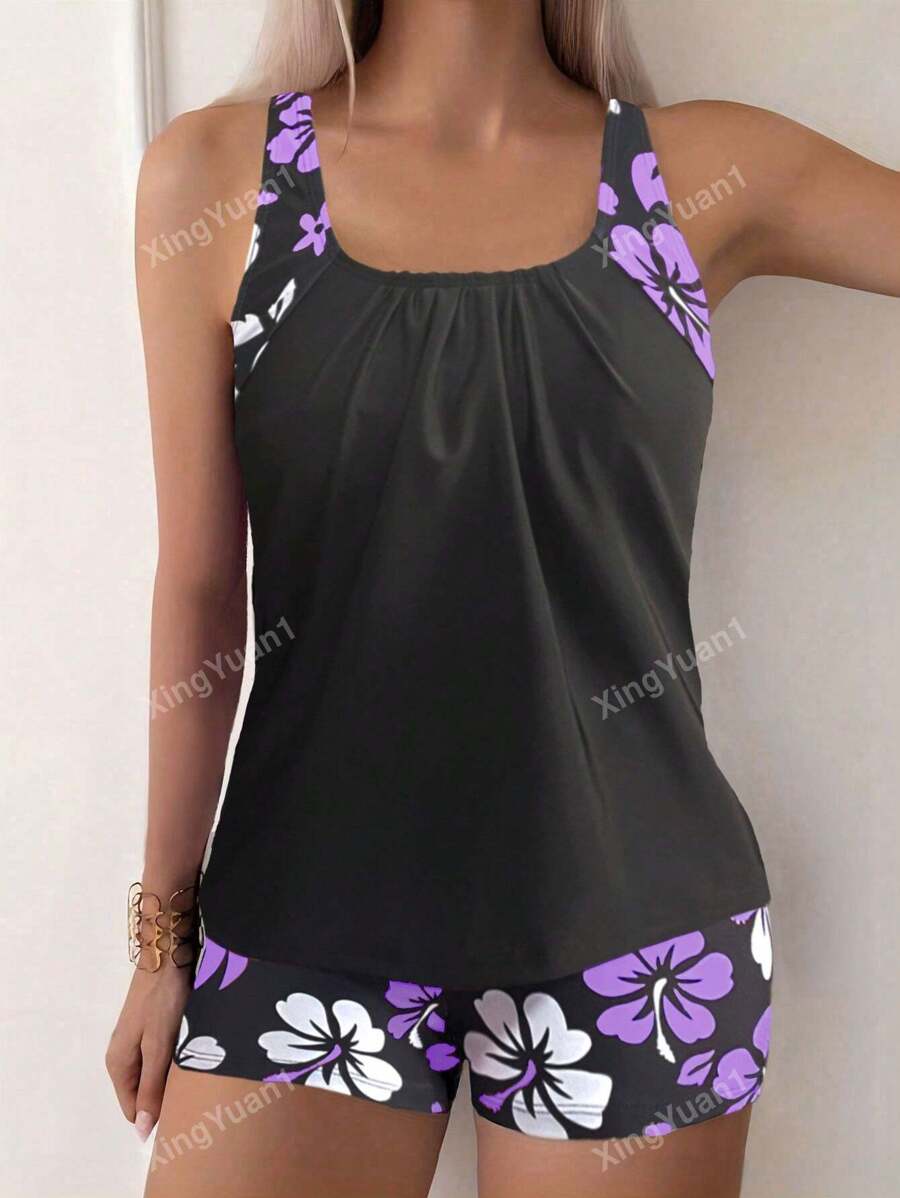 Conjunto Praia Preto com Top Floral