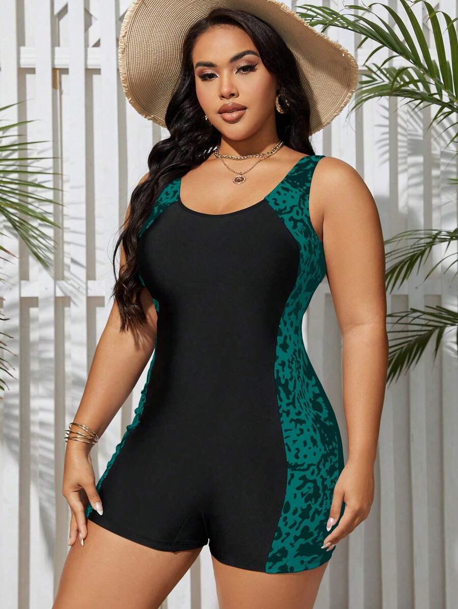 Maiô Shorts Plus Size Fitness com Estampa