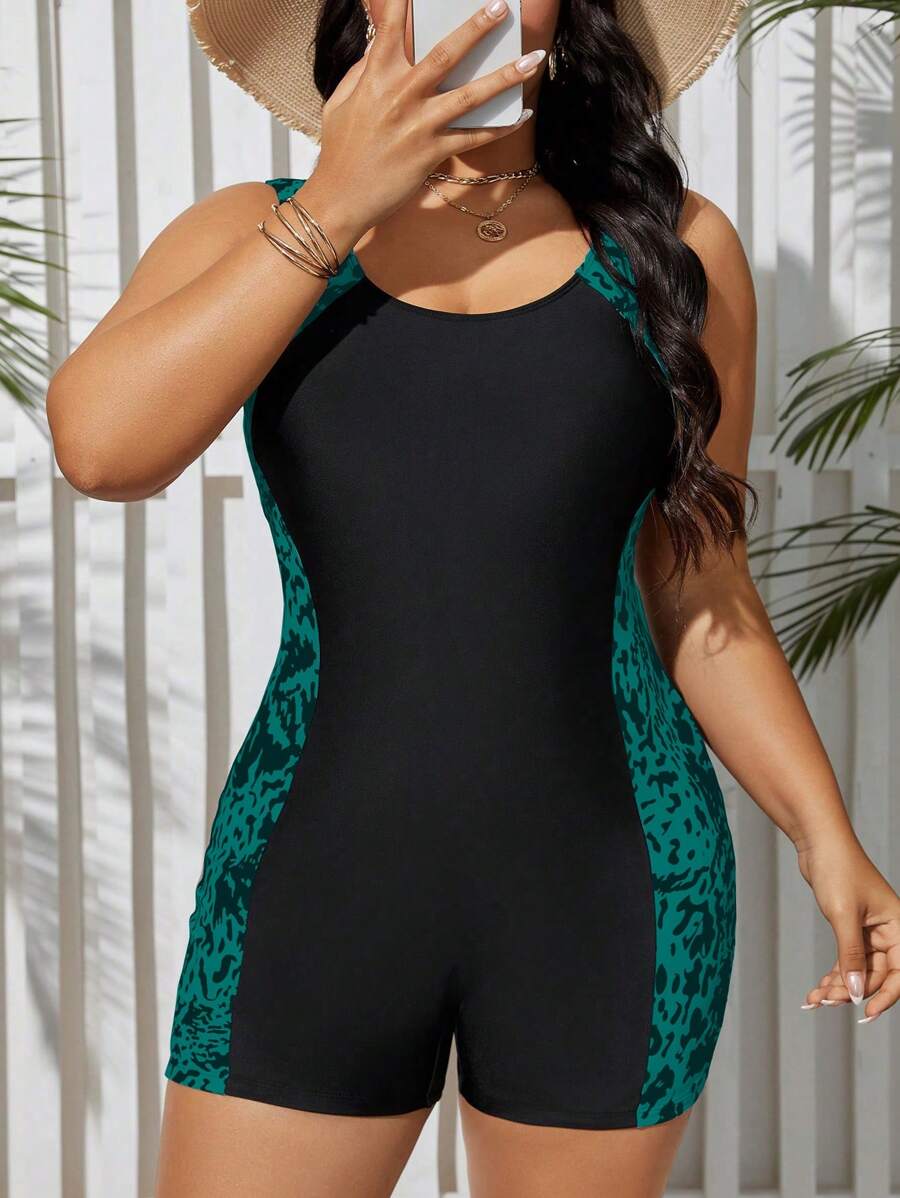 Maiô Shorts Plus Size Fitness com Estampa