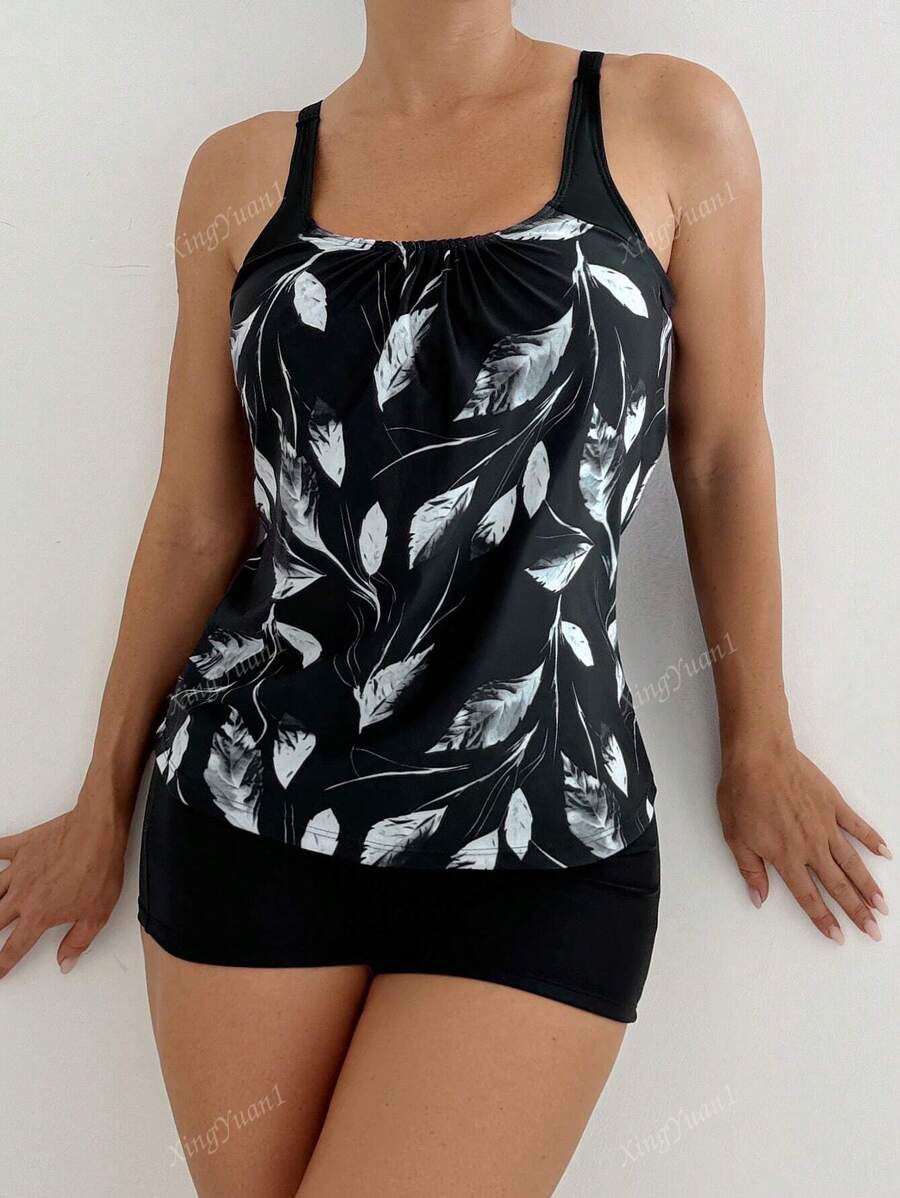 Conjunto Praia Preto com Top Floral