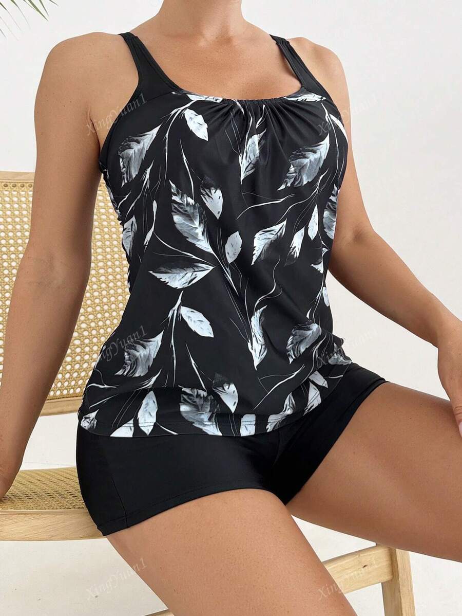 Conjunto Praia Preto com Top Floral