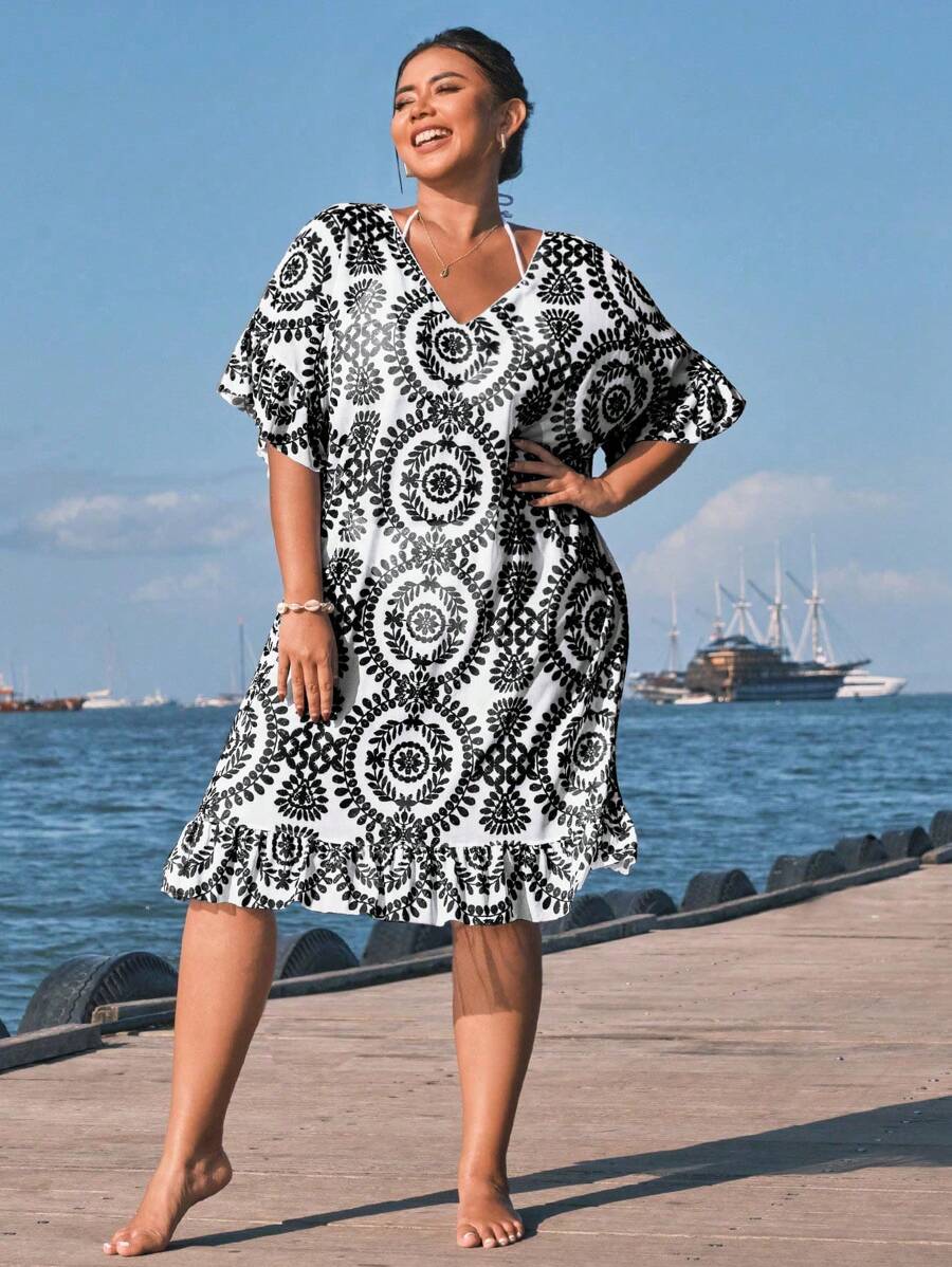 Saída de Praia Floral Plus Size