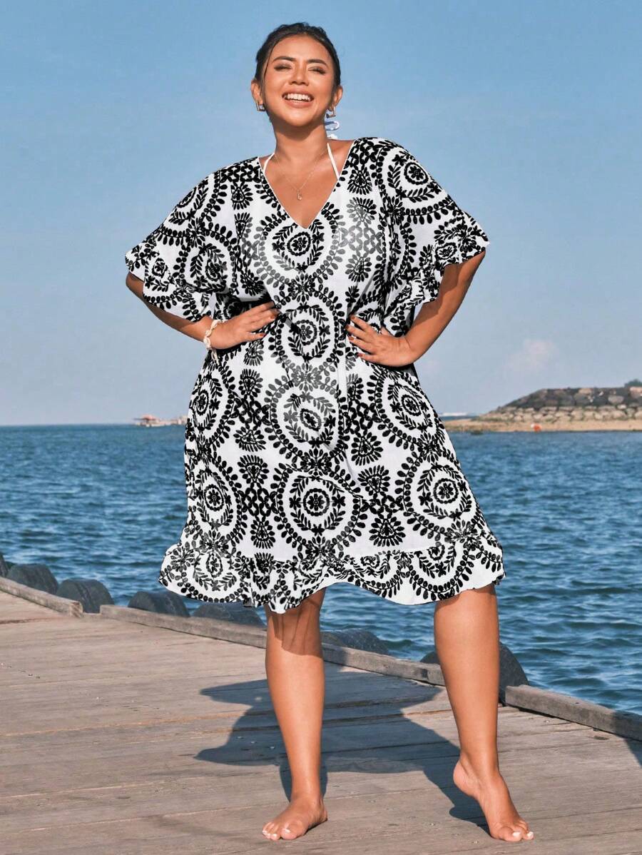 Saída de Praia Floral Plus Size