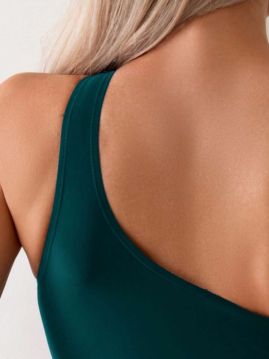 Maiô Preto Ombro Único com Recortes