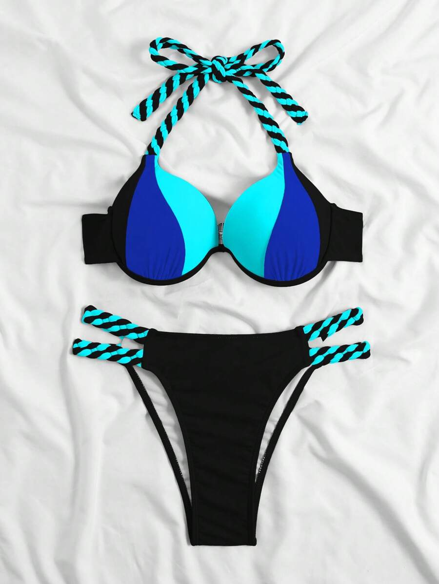 Biquíni com Detalhes em Trança