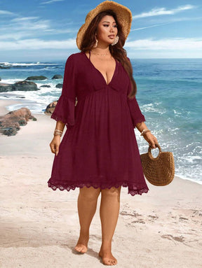 Saída de Praia Plus Size Preta com Renda