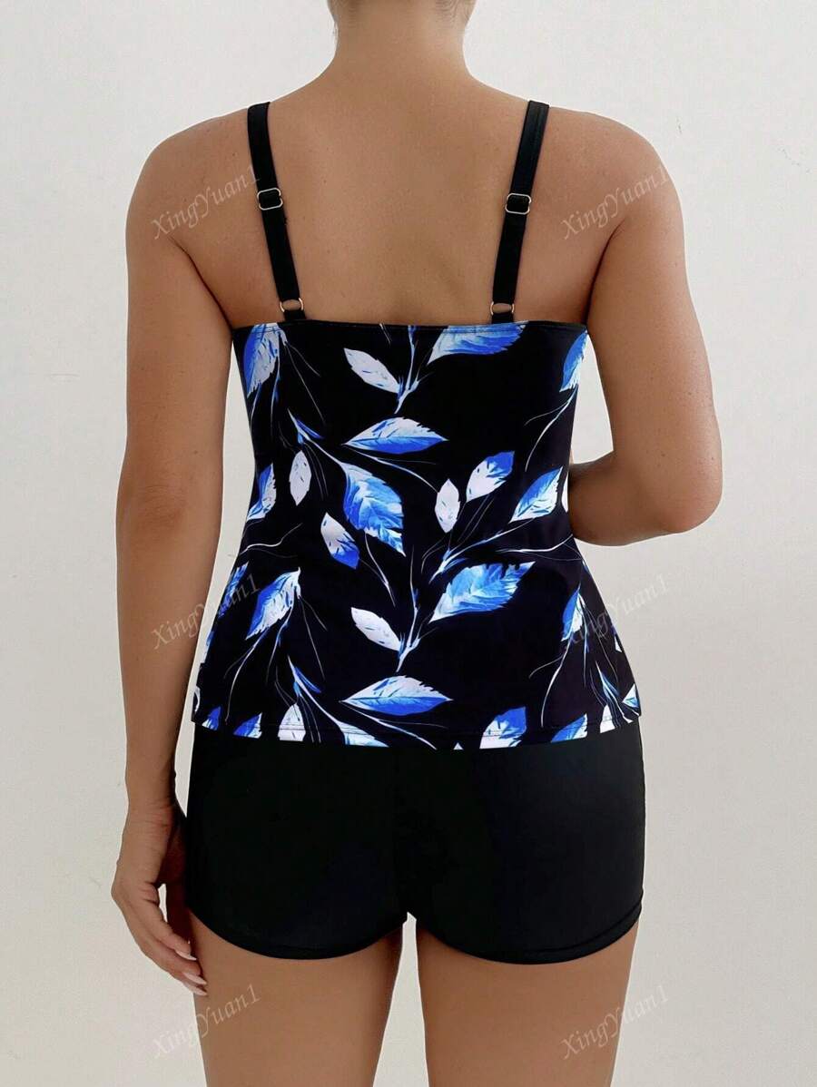 Conjunto Praia Preto com Top Floral