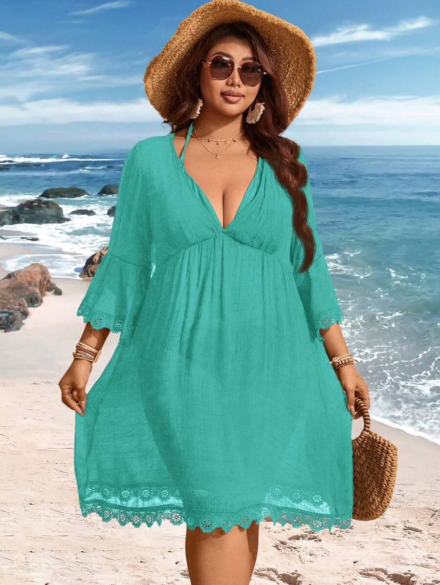 Saída de Praia Plus Size Preta com Renda